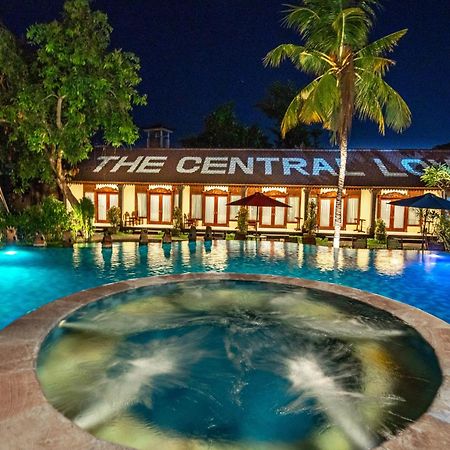 The Central Lovina Hotel & Restaurant מראה חיצוני תמונה