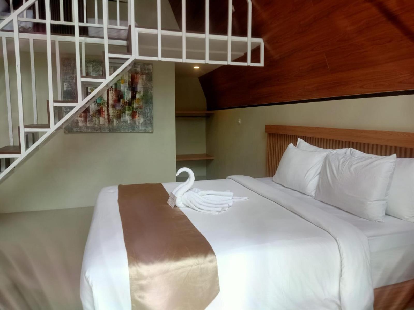 The Central Lovina Hotel & Restaurant מראה חיצוני תמונה